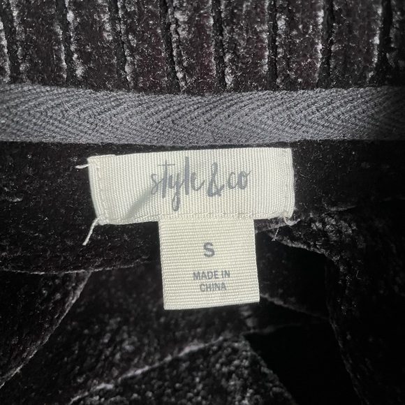 ‼️SALE‼️$25 Like/Bundle/Offer NWOT Black Chenille Oversized Sweater - Picture 4 of 6